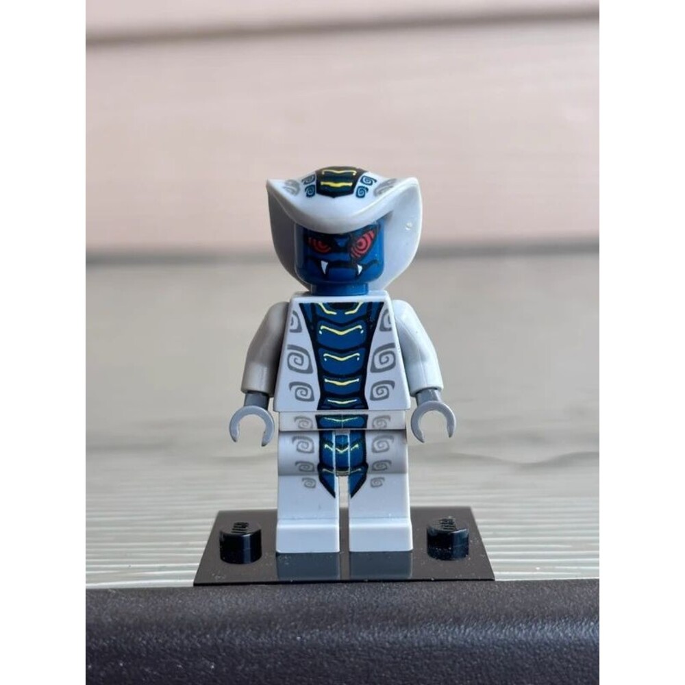 Lego Ninjago Rattla Minifigure
